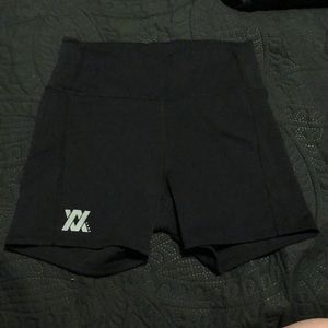 Vixxon Tech shorts